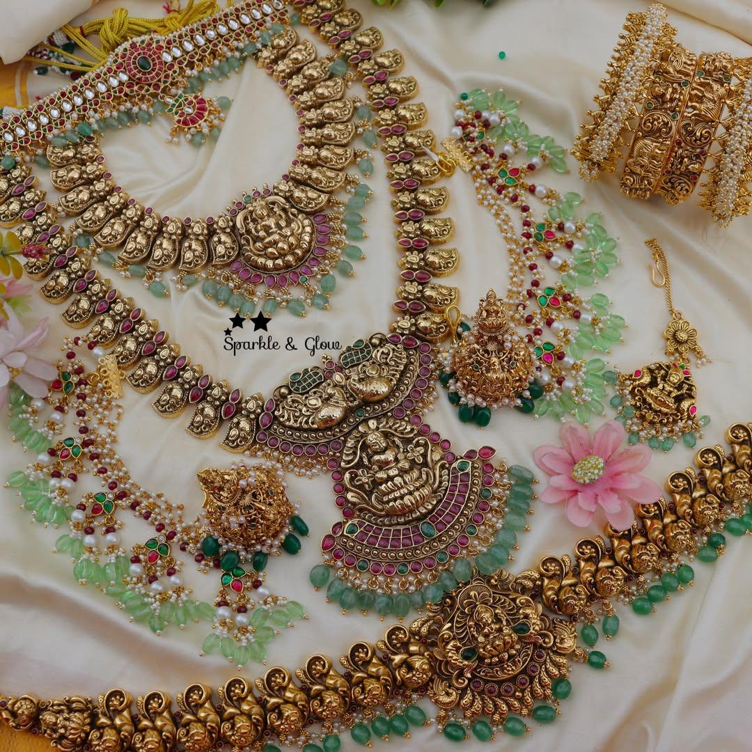 Exquisite Grand Kemp Lakshmi Mango Bridal Set