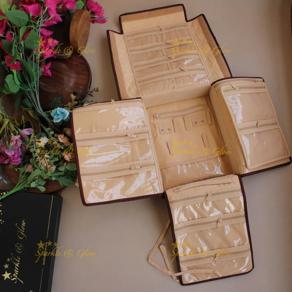 Foldable multiple section jewellry organizer with circle design - Sparkle and Glow