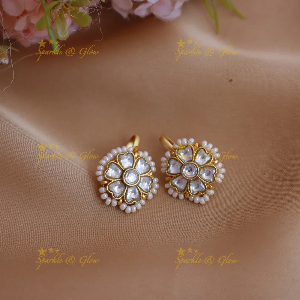 Stunning Jadau Floral Bugadi with Pearl Border and Kundan Center - Sparkle and Glow