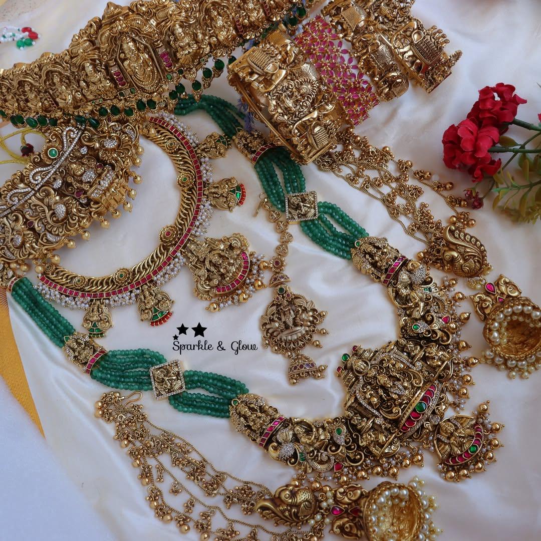 Exquisite Kundan Jadau Bridal Necklace Set Online