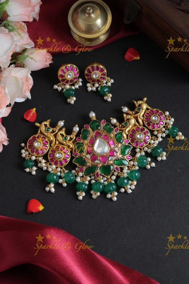 Jadau Kundan Lotus choker - GREEN - Sparkle and Glow