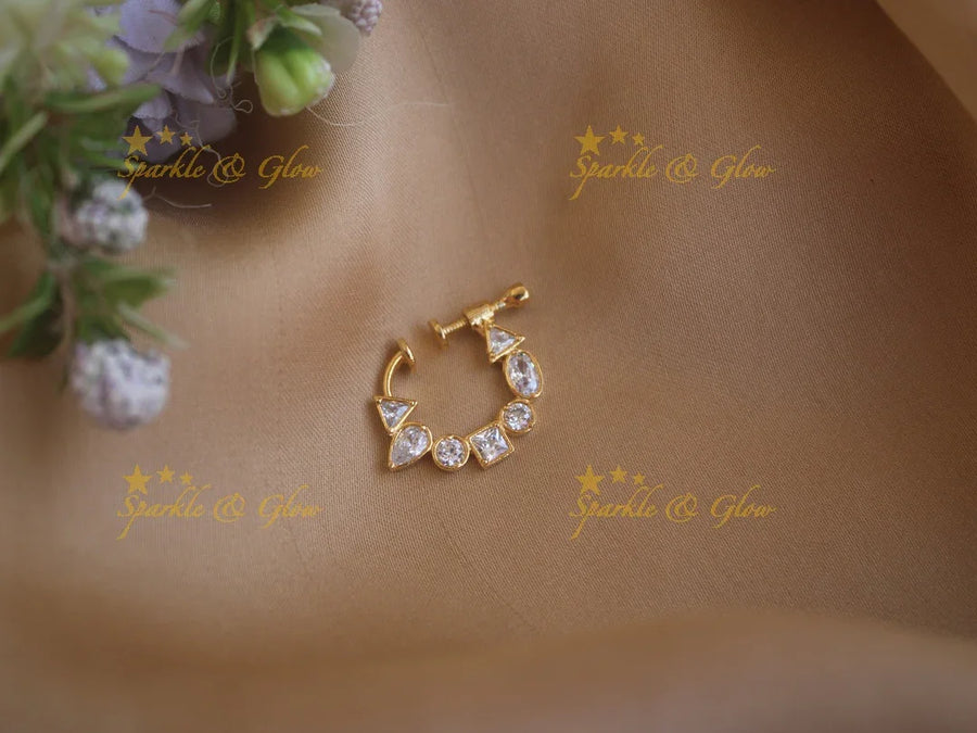 Gold polished peacock nosepin - Sparkle and Glow