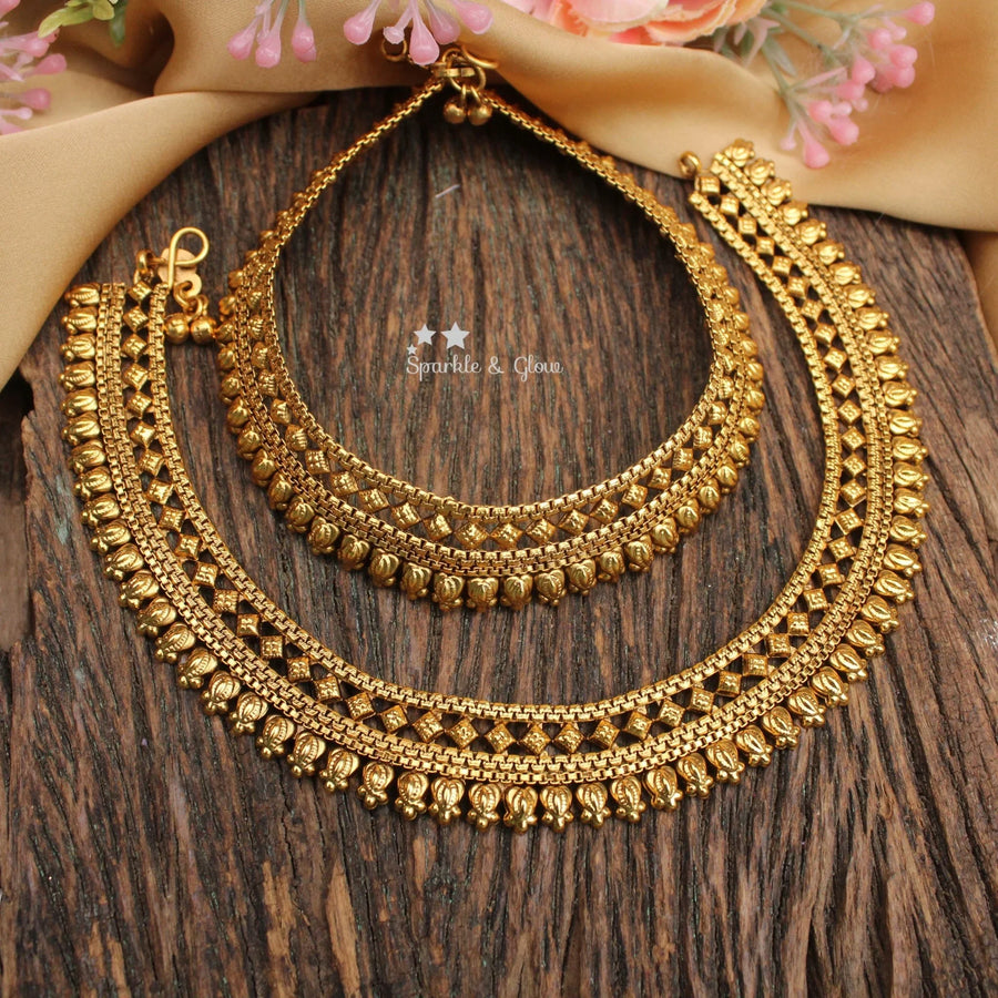 Traditional Antique Gold Plated Anklet Set - Sparkle and Glow